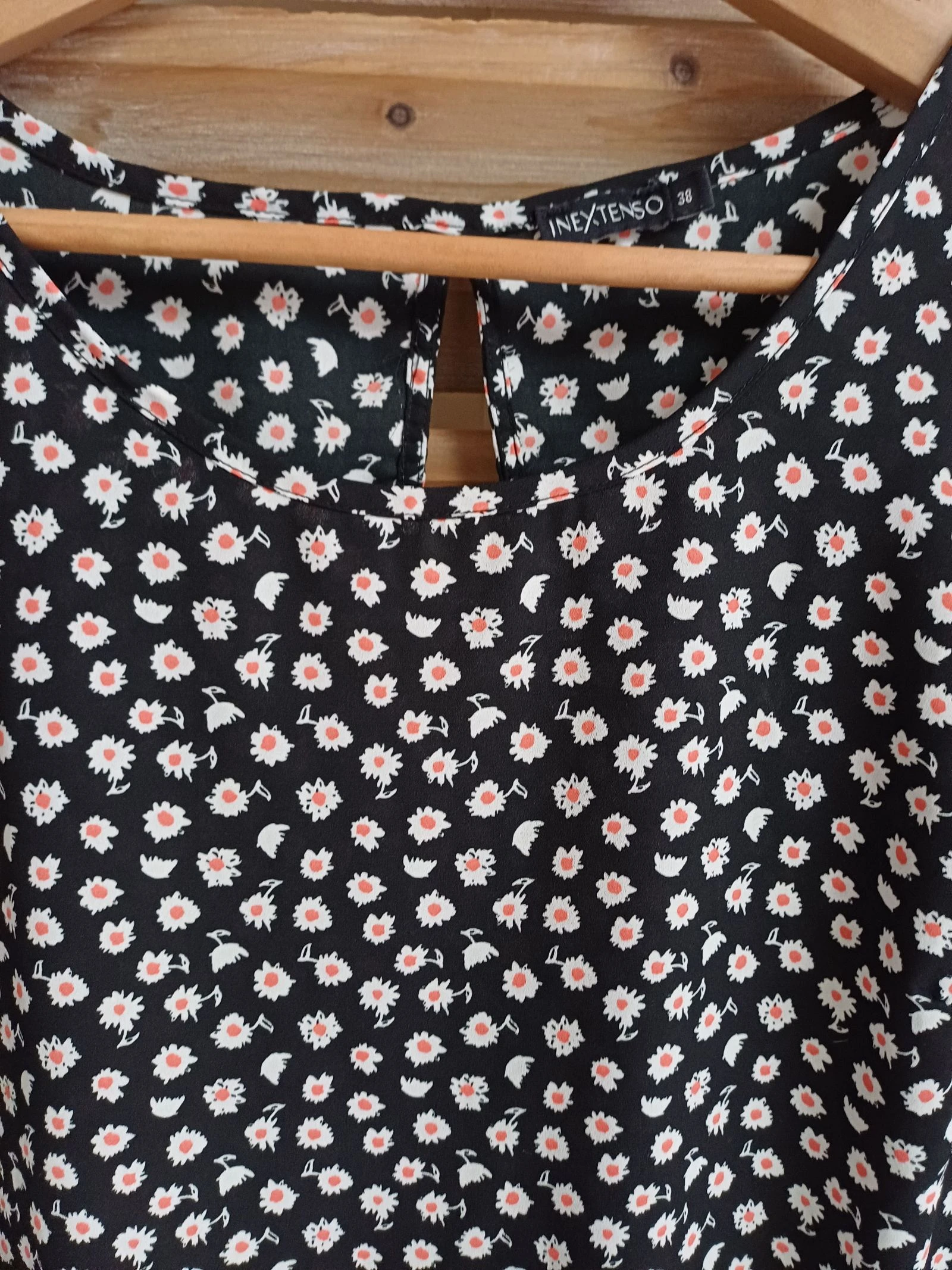 Linda blusa tom preto mangas curtas - In extenso M/G – photo 4